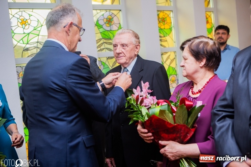 Zdjęcie w galerii na portalu naszraciborz.pl: Pięćdziesiąt lat minęło jak jeden dzień. Złote gody w raciborskim USC wiadomości z regionu