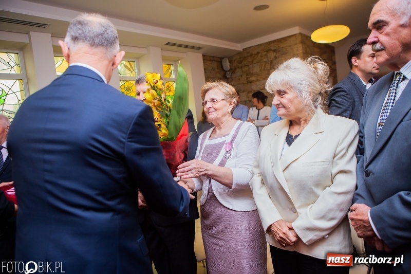Zdjęcie w galerii na portalu naszraciborz.pl: Pięćdziesiąt lat minęło jak jeden dzień. Złote gody w raciborskim USC wiadomości z regionu