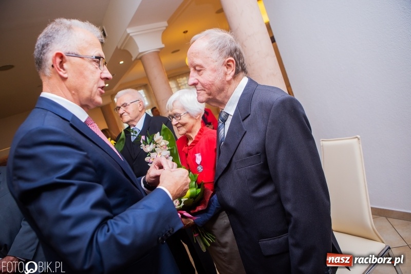 Zdjęcie w galerii na portalu naszraciborz.pl: Pięćdziesiąt lat minęło jak jeden dzień. Złote gody w raciborskim USC wiadomości z regionu