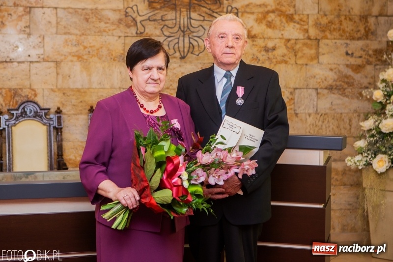 Zdjęcie w galerii na portalu naszraciborz.pl: Pięćdziesiąt lat minęło jak jeden dzień. Złote gody w raciborskim USC wiadomości z regionu