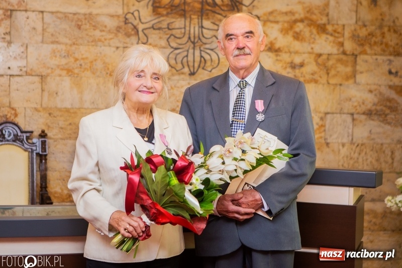 Zdjęcie w galerii na portalu naszraciborz.pl: Pięćdziesiąt lat minęło jak jeden dzień. Złote gody w raciborskim USC wiadomości z regionu