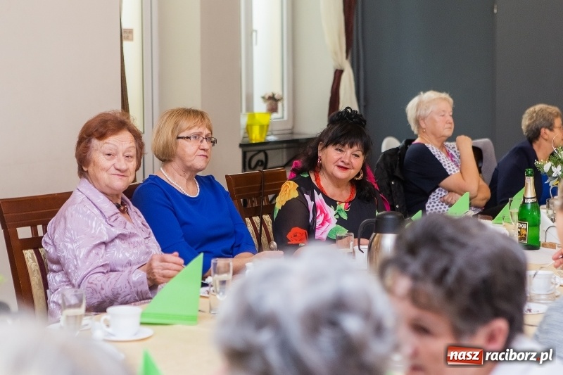 Zdjęcie w galerii na portalu naszraciborz.pl: Obchody Dnia Seniora w restauracji Raciborska wiadomości z regionu