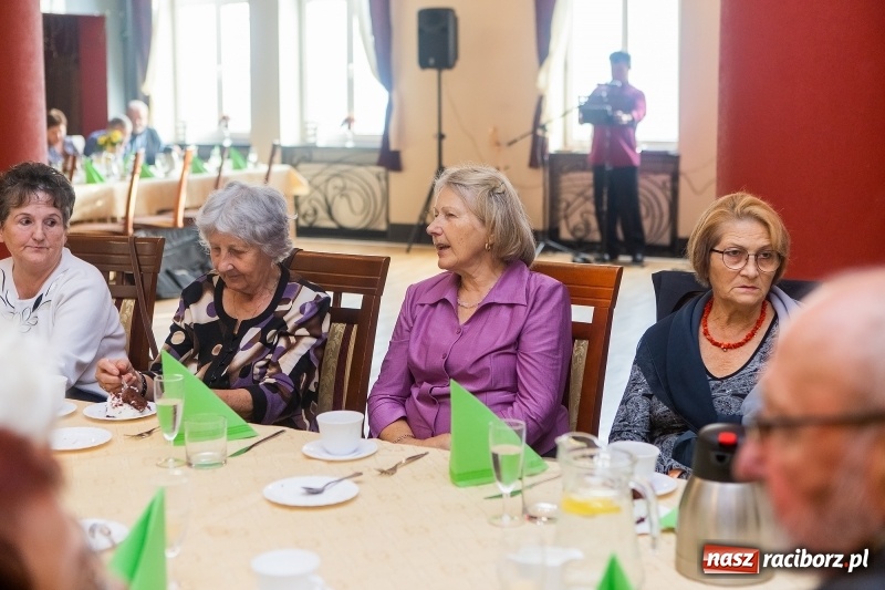Zdjęcie w galerii na portalu naszraciborz.pl: Obchody Dnia Seniora w restauracji Raciborska wiadomości z regionu