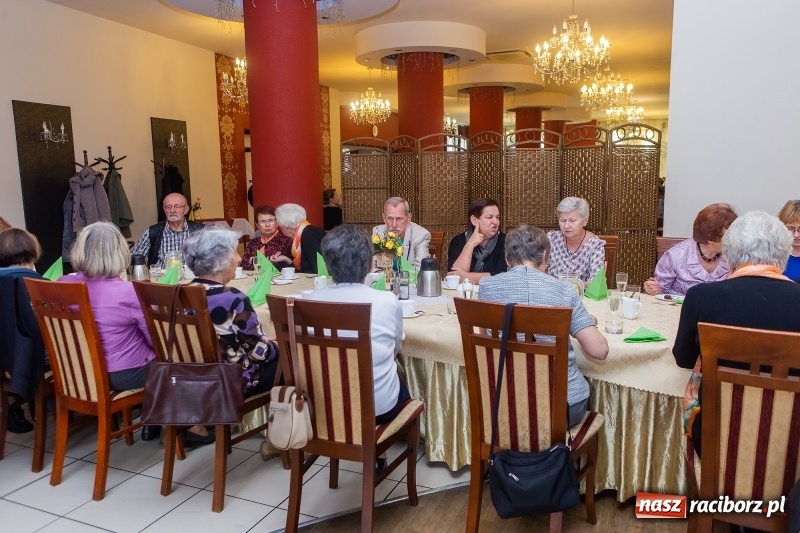 Zdjęcie w galerii na portalu naszraciborz.pl: Obchody Dnia Seniora w restauracji Raciborska wiadomości z regionu