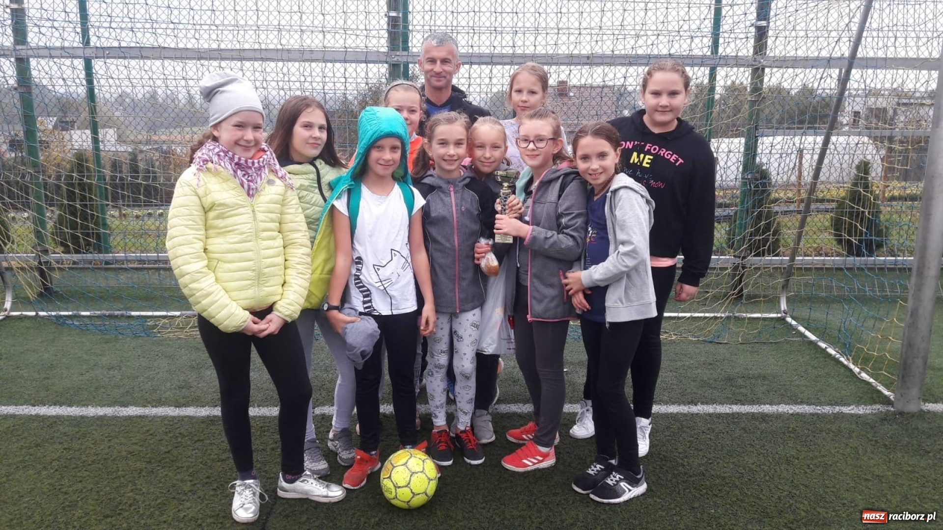Zdjęcie w galerii na portalu naszraciborz.pl: Powiatowe eliminacje turnieju o Puchar Tymbarku w Pietrowicach Wielkich wiadomości z regionu