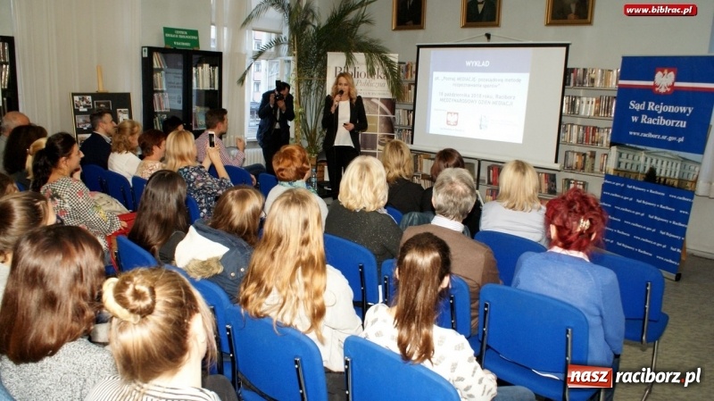 Zdjęcie w galerii na portalu naszraciborz.pl: Napisz sobie wyrok. Międzynarodowy Dzień Mediacji z sądem i raciborską biblioteką wiadomości z regionu