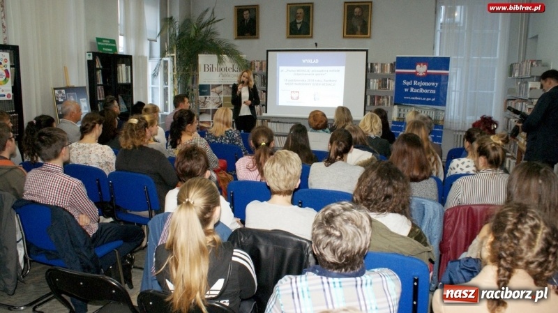 Zdjęcie w galerii na portalu naszraciborz.pl: Napisz sobie wyrok. Międzynarodowy Dzień Mediacji z sądem i raciborską biblioteką wiadomości z regionu