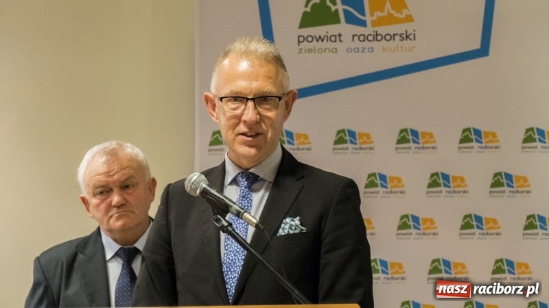 Zdjęcie w galerii na portalu naszraciborz.pl: 90-lecie Śląskiego Obserwatorium Geofizycznego w Raciborzu  wiadomości z regionu