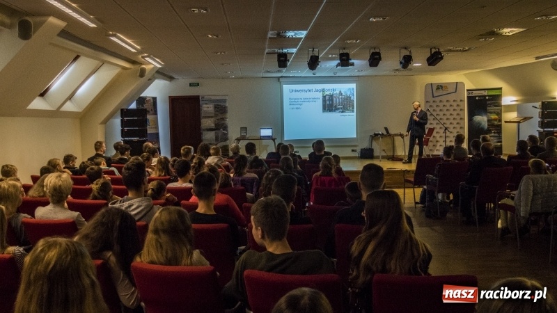 Zdjęcie w galerii na portalu naszraciborz.pl: 90-lecie Śląskiego Obserwatorium Geofizycznego w Raciborzu  wiadomości z regionu