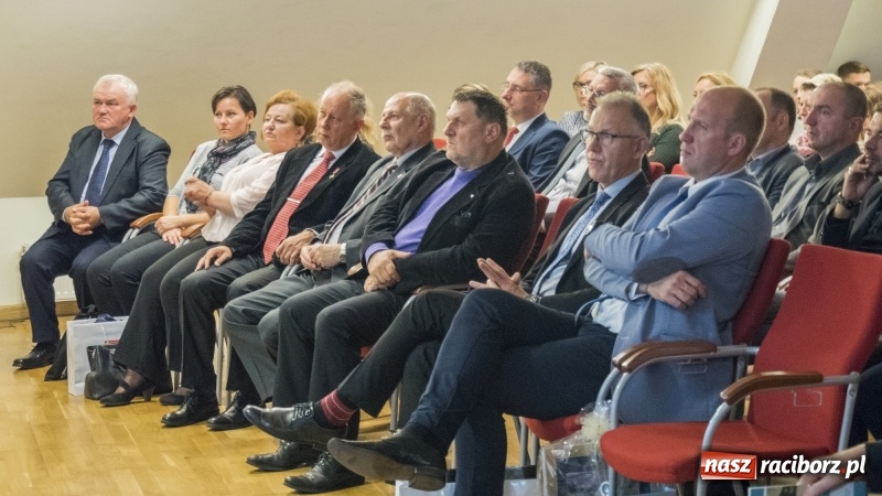 Zdjęcie w galerii na portalu naszraciborz.pl: 90-lecie Śląskiego Obserwatorium Geofizycznego w Raciborzu  wiadomości z regionu