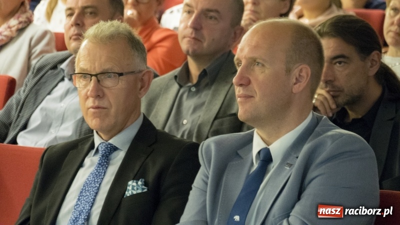 Zdjęcie w galerii na portalu naszraciborz.pl: 90-lecie Śląskiego Obserwatorium Geofizycznego w Raciborzu  wiadomości z regionu