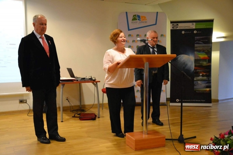 Zdjęcie w galerii na portalu naszraciborz.pl: 90-lecie Śląskiego Obserwatorium Geofizycznego w Raciborzu  wiadomości z regionu