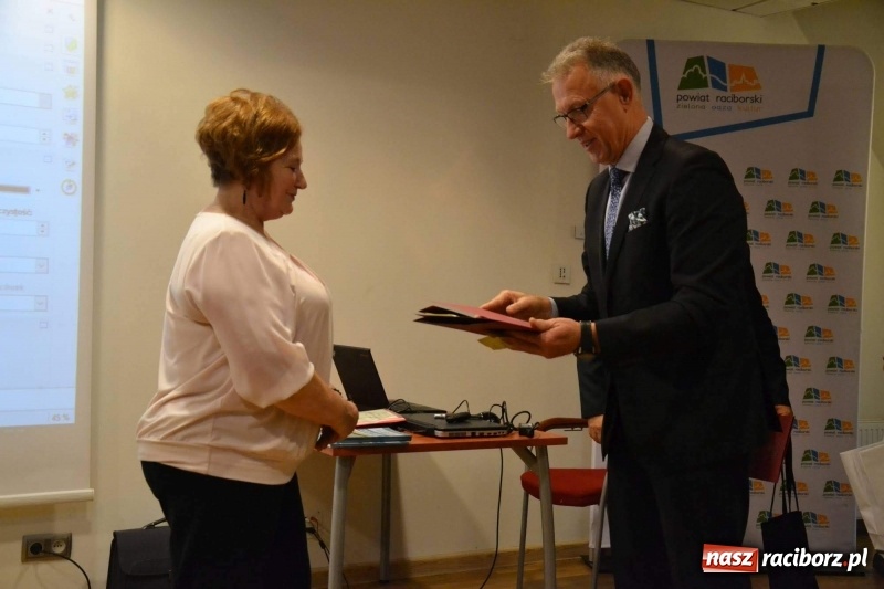 Zdjęcie w galerii na portalu naszraciborz.pl: 90-lecie Śląskiego Obserwatorium Geofizycznego w Raciborzu  wiadomości z regionu