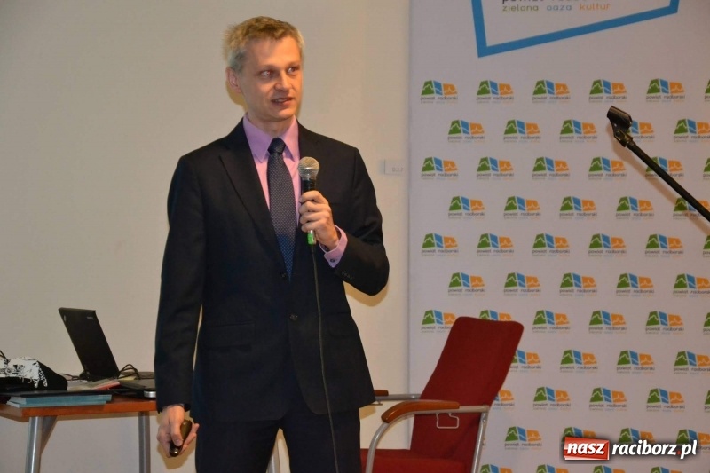 Zdjęcie w galerii na portalu naszraciborz.pl: 90-lecie Śląskiego Obserwatorium Geofizycznego w Raciborzu  wiadomości z regionu