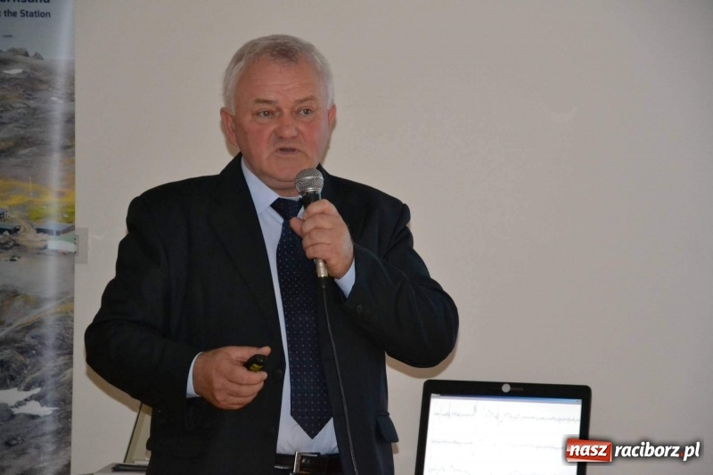 Zdjęcie w galerii na portalu naszraciborz.pl: 90-lecie Śląskiego Obserwatorium Geofizycznego w Raciborzu  wiadomości z regionu