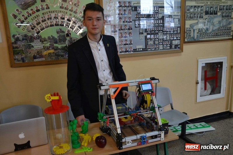 Zdjęcie w galerii na portalu naszraciborz.pl: 90-lecie Śląskiego Obserwatorium Geofizycznego w Raciborzu  wiadomości z regionu