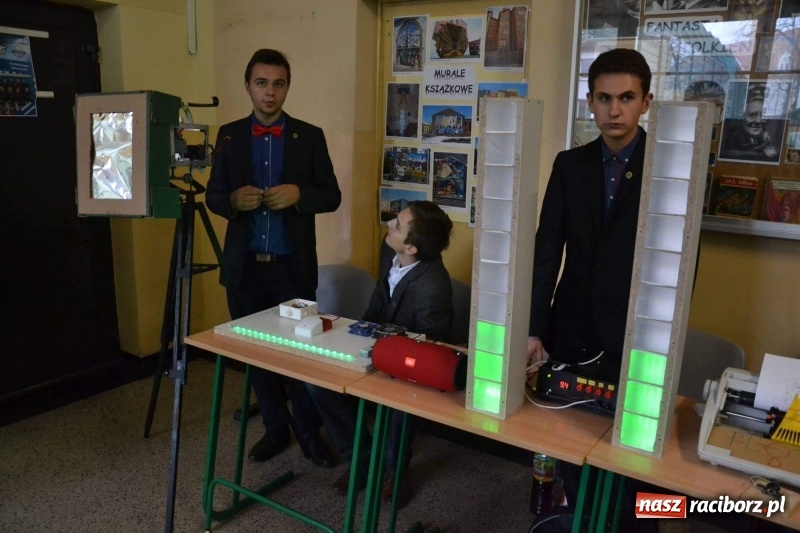 Zdjęcie w galerii na portalu naszraciborz.pl: 90-lecie Śląskiego Obserwatorium Geofizycznego w Raciborzu  wiadomości z regionu