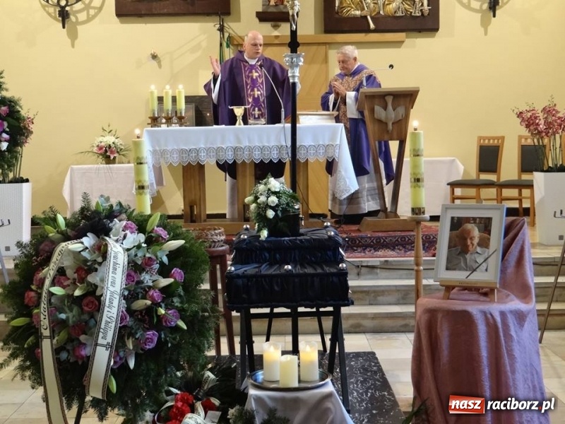 Zdjęcie w galerii na portalu naszraciborz.pl: Racibórz pożegnał śp. Karola Magierę  wiadomości z regionu