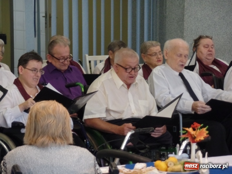 Zdjęcie w galerii na portalu naszraciborz.pl: Dzień Seniora w DPS Złota Jesień wiadomości z regionu