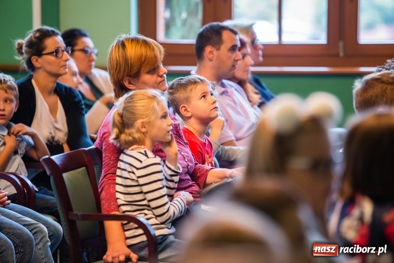 Zdjęcie w galerii na portalu naszraciborz.pl: Inauguracja Roku Akademickiego Uniwersytetu Dziecięcego w Raciborzu  wiadomości z regionu