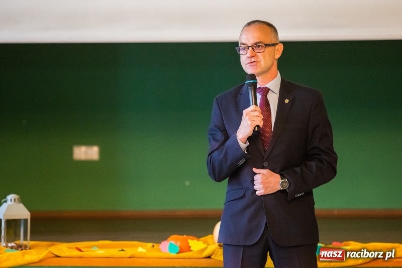 Zdjęcie w galerii na portalu naszraciborz.pl: Inauguracja Roku Akademickiego Uniwersytetu Dziecięcego w Raciborzu  wiadomości z regionu