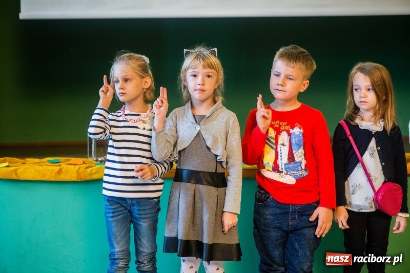 Zdjęcie w galerii na portalu naszraciborz.pl: Inauguracja Roku Akademickiego Uniwersytetu Dziecięcego w Raciborzu  wiadomości z regionu