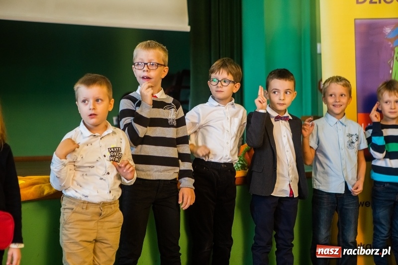 Zdjęcie w galerii na portalu naszraciborz.pl: Inauguracja Roku Akademickiego Uniwersytetu Dziecięcego w Raciborzu  wiadomości z regionu