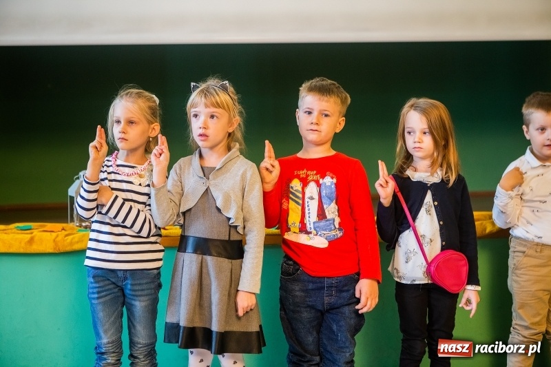 Zdjęcie w galerii na portalu naszraciborz.pl: Inauguracja Roku Akademickiego Uniwersytetu Dziecięcego w Raciborzu  wiadomości z regionu