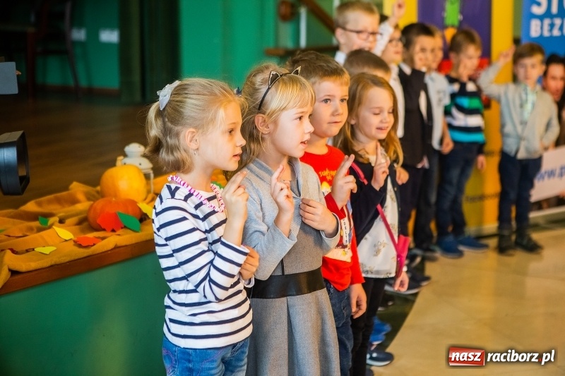 Zdjęcie w galerii na portalu naszraciborz.pl: Inauguracja Roku Akademickiego Uniwersytetu Dziecięcego w Raciborzu  wiadomości z regionu