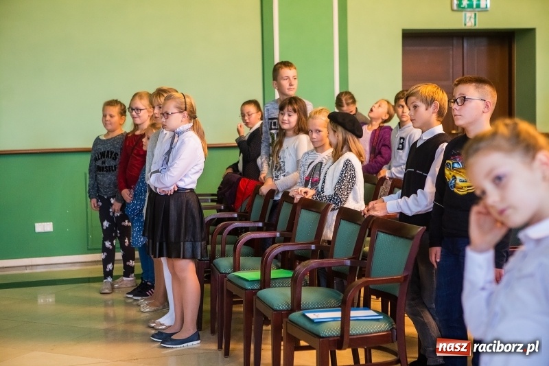 Zdjęcie w galerii na portalu naszraciborz.pl: Inauguracja Roku Akademickiego Uniwersytetu Dziecięcego w Raciborzu  wiadomości z regionu