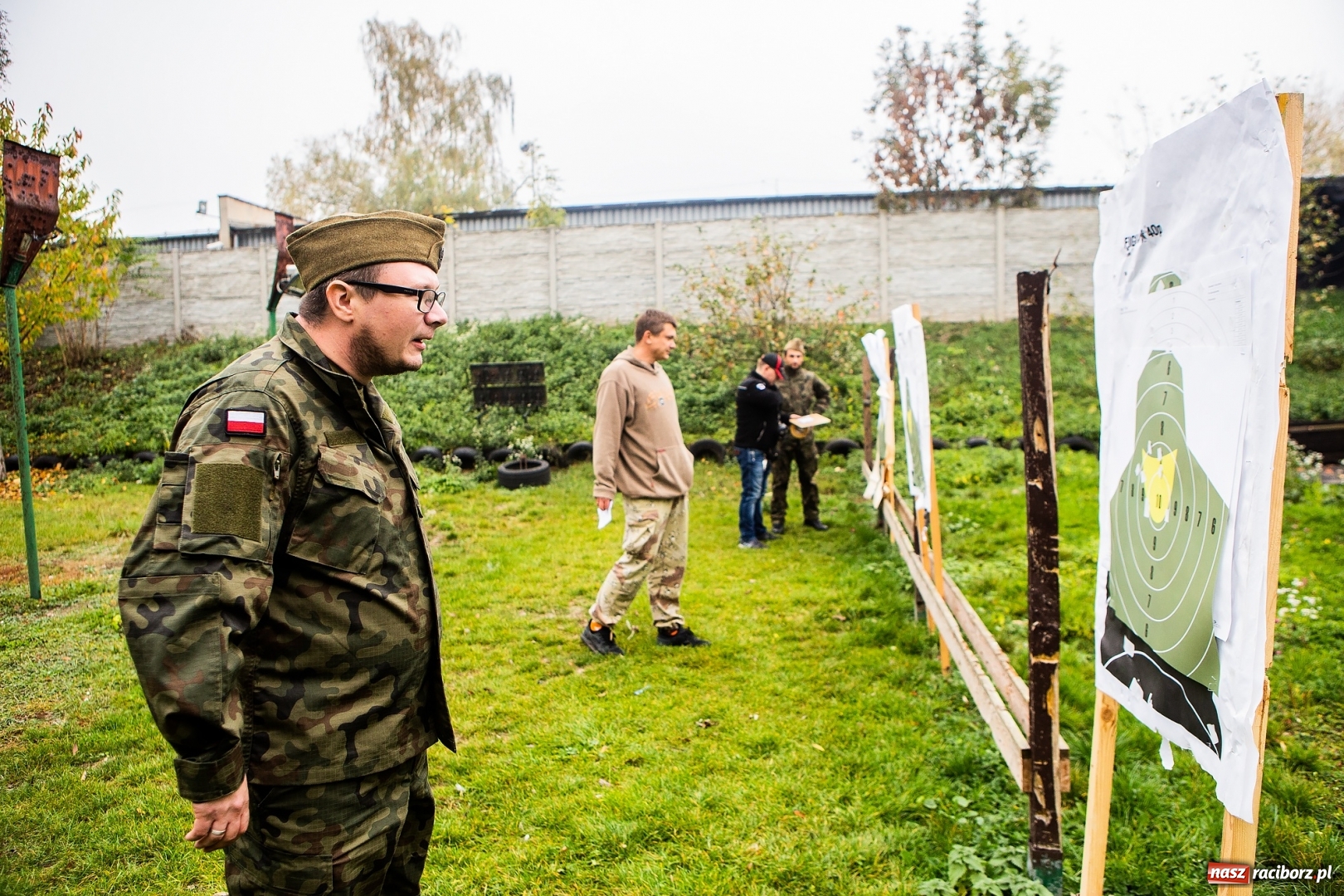 Zdjęcie w galerii na portalu naszraciborz.pl: IV Turniej Strzelecki o Puchar Pułku 4-go Ułanów Zaniemeńskich na strzelnicy IPA w Raciborzu wiadomości z regionu