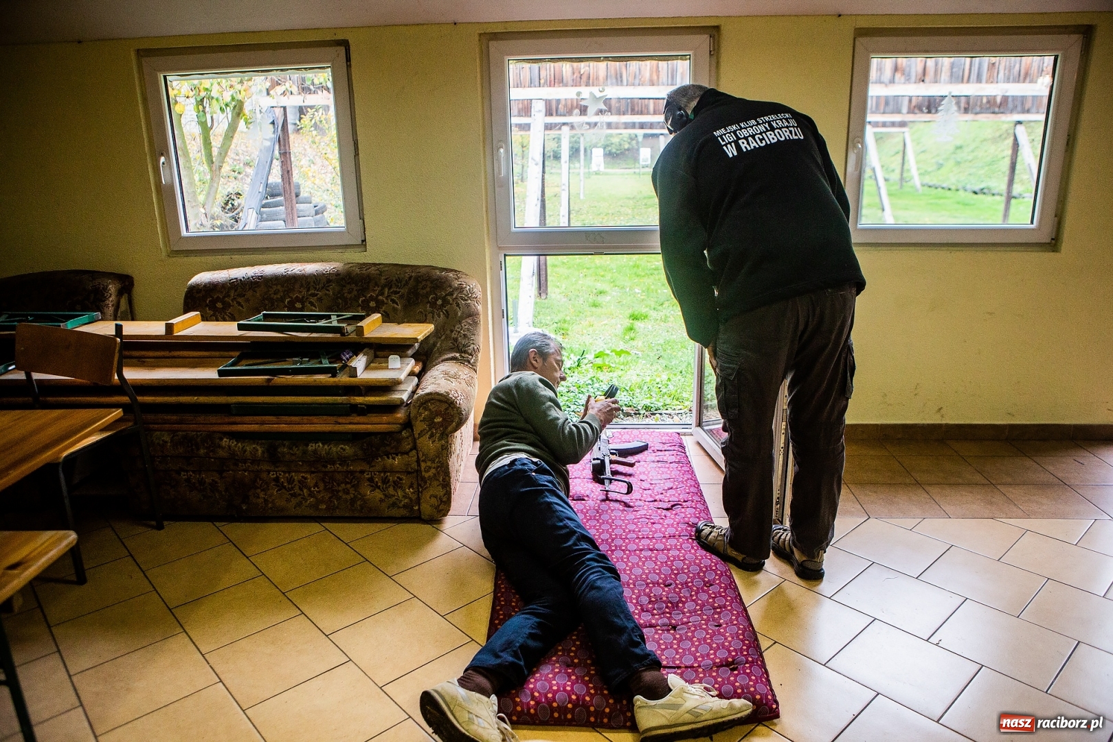 Zdjęcie w galerii na portalu naszraciborz.pl: IV Turniej Strzelecki o Puchar Pułku 4-go Ułanów Zaniemeńskich na strzelnicy IPA w Raciborzu wiadomości z regionu