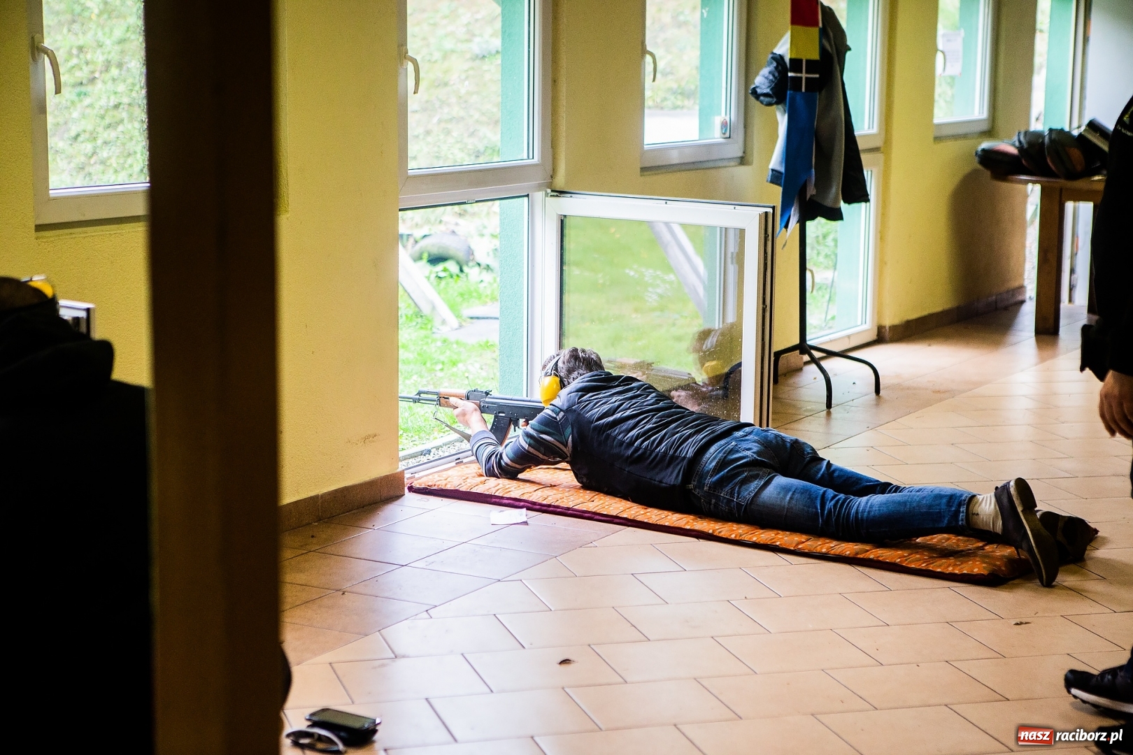 Zdjęcie w galerii na portalu naszraciborz.pl: IV Turniej Strzelecki o Puchar Pułku 4-go Ułanów Zaniemeńskich na strzelnicy IPA w Raciborzu wiadomości z regionu