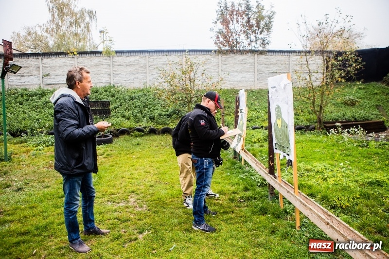 Zdjęcie w galerii na portalu naszraciborz.pl: IV Turniej Strzelecki o Puchar Pułku 4-go Ułanów Zaniemeńskich na strzelnicy IPA w Raciborzu wiadomości z regionu