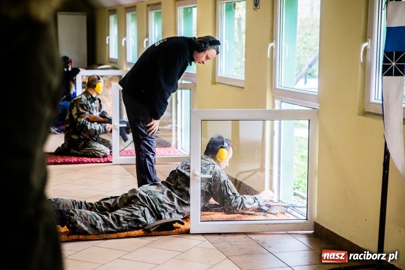 Zdjęcie w galerii na portalu naszraciborz.pl: IV Turniej Strzelecki o Puchar Pułku 4-go Ułanów Zaniemeńskich na strzelnicy IPA w Raciborzu wiadomości z regionu