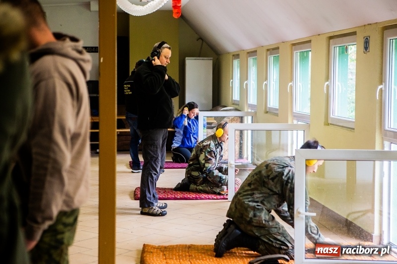 Zdjęcie w galerii na portalu naszraciborz.pl: IV Turniej Strzelecki o Puchar Pułku 4-go Ułanów Zaniemeńskich na strzelnicy IPA w Raciborzu wiadomości z regionu