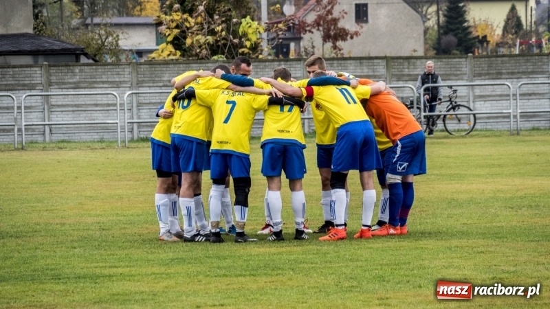 Zdjęcie w galerii na portalu naszraciborz.pl: Seria zwycięstw Krzanowic przerwana! Kuźnia Raciborska zremisowała z liderem wiadomości z regionu