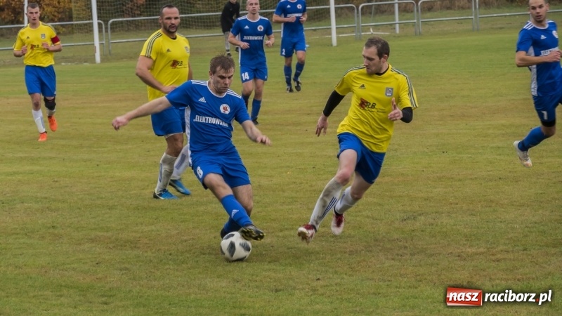 Zdjęcie w galerii na portalu naszraciborz.pl: Seria zwycięstw Krzanowic przerwana! Kuźnia Raciborska zremisowała z liderem wiadomości z regionu