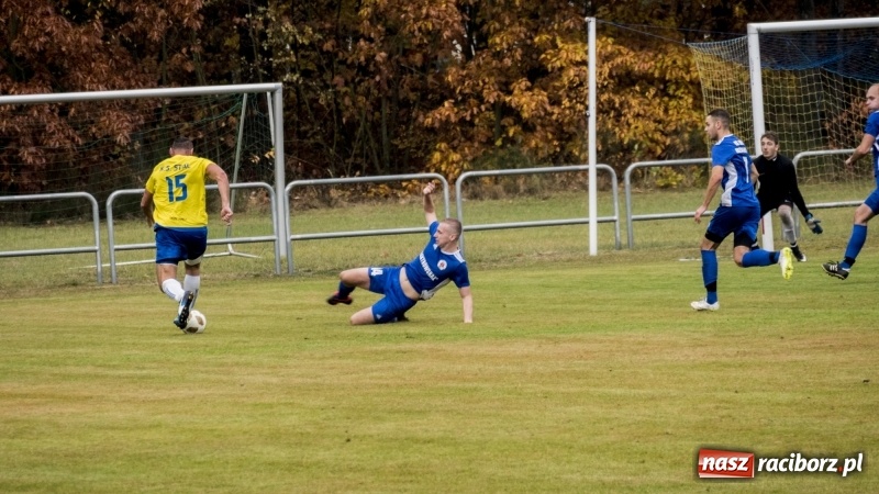 Zdjęcie w galerii na portalu naszraciborz.pl: Seria zwycięstw Krzanowic przerwana! Kuźnia Raciborska zremisowała z liderem wiadomości z regionu