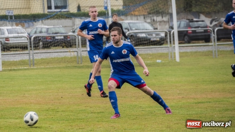 Zdjęcie w galerii na portalu naszraciborz.pl: Seria zwycięstw Krzanowic przerwana! Kuźnia Raciborska zremisowała z liderem wiadomości z regionu