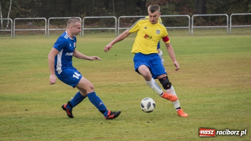 Zdjęcie w galerii na portalu naszraciborz.pl: Seria zwycięstw Krzanowic przerwana! Kuźnia Raciborska zremisowała z liderem wiadomości z regionu