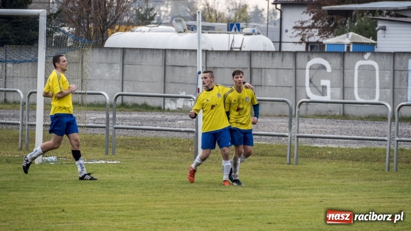Zdjęcie w galerii na portalu naszraciborz.pl: Seria zwycięstw Krzanowic przerwana! Kuźnia Raciborska zremisowała z liderem wiadomości z regionu