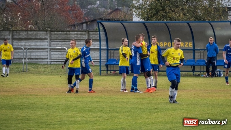 Zdjęcie w galerii na portalu naszraciborz.pl: Seria zwycięstw Krzanowic przerwana! Kuźnia Raciborska zremisowała z liderem wiadomości z regionu