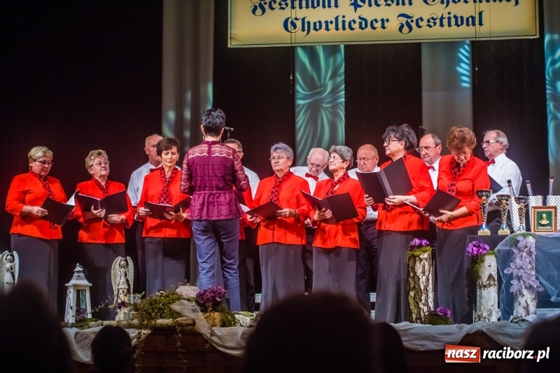 Zdjęcie w galerii na portalu naszraciborz.pl: Młodzieżowy Chór Bel Canto z Grand Prix XXVII Festiwalu Pieśni Chóralnej wiadomości z regionu