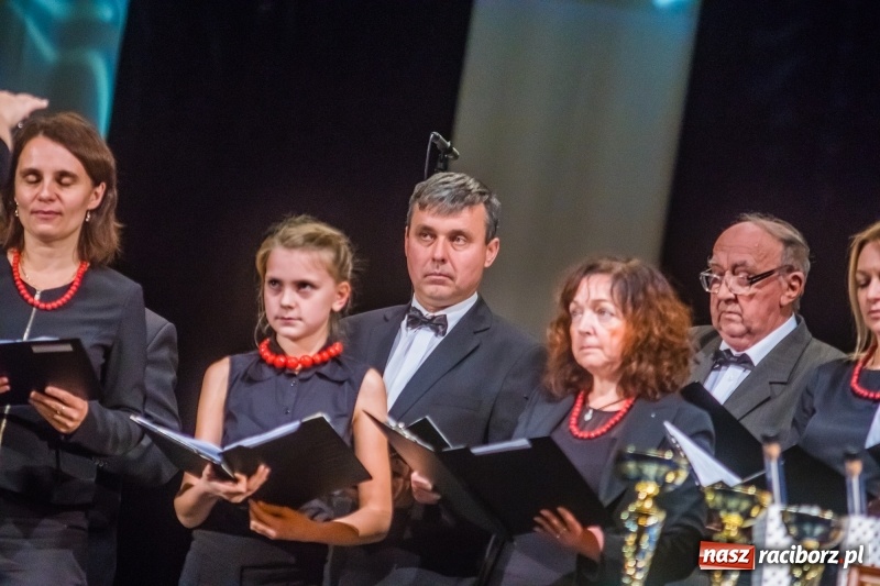 Zdjęcie w galerii na portalu naszraciborz.pl: Młodzieżowy Chór Bel Canto z Grand Prix XXVII Festiwalu Pieśni Chóralnej wiadomości z regionu