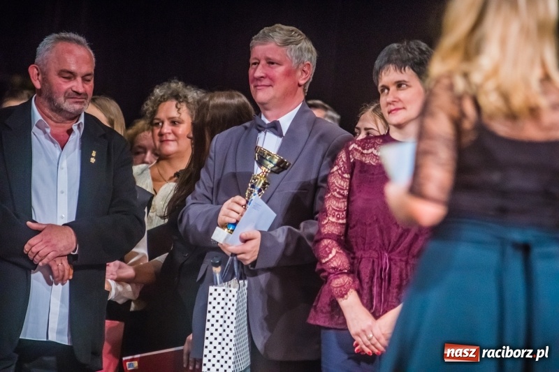 Zdjęcie w galerii na portalu naszraciborz.pl: Młodzieżowy Chór Bel Canto z Grand Prix XXVII Festiwalu Pieśni Chóralnej wiadomości z regionu