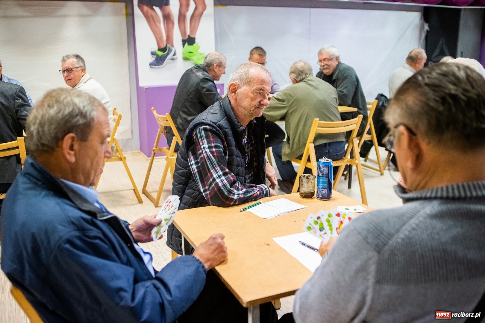 Zdjęcie w galerii na portalu naszraciborz.pl: Turniej gry w Skata w Akademii Fitness w Raciborzu wiadomości z regionu