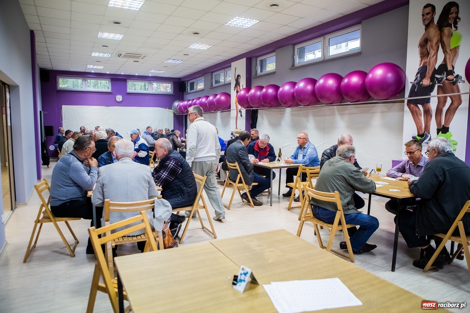 Zdjęcie w galerii na portalu naszraciborz.pl: Turniej gry w Skata w Akademii Fitness w Raciborzu wiadomości z regionu