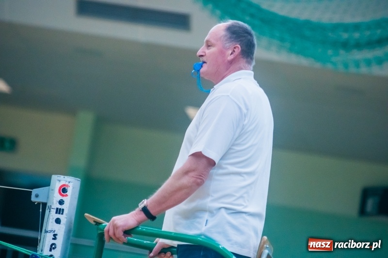 Zdjęcie w galerii na portalu naszraciborz.pl: Pechowa III kolejka Raciborskiej Ligi Piłki Siatkowej wiadomości z regionu