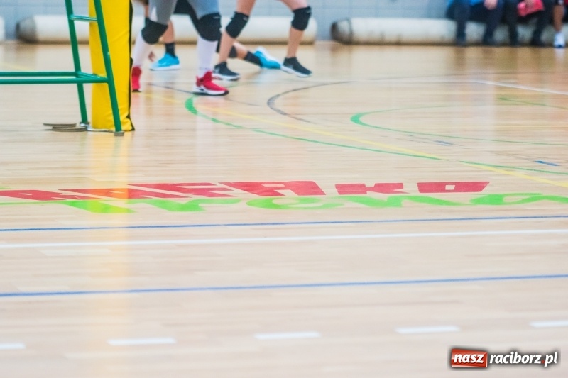 Zdjęcie w galerii na portalu naszraciborz.pl: Pechowa III kolejka Raciborskiej Ligi Piłki Siatkowej wiadomości z regionu